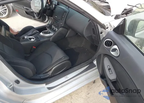 2016 Nissan 370Z Nismo/Nismo Tech/Sport/Sport Tech/Touring z USA, uszkodzony, nr VIN JN1AZ4EHXGM933443